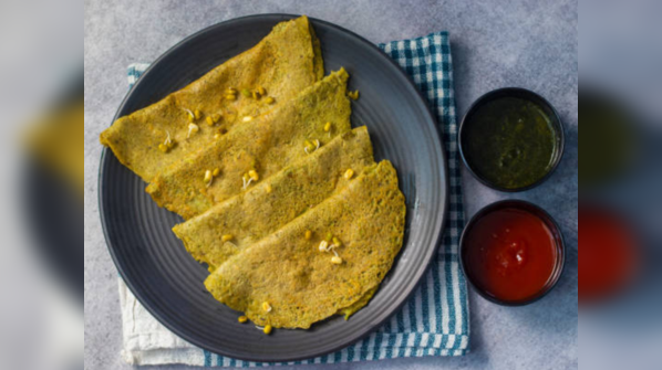 Steamed moong dal cheela