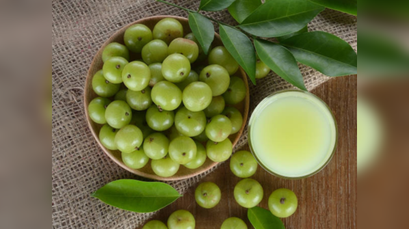 Goji berries vs amla (Indian gooseberry)