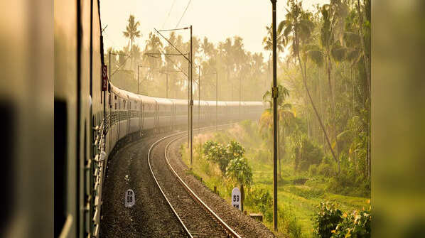Bengaluru to Coonoor, via Mettupalayam