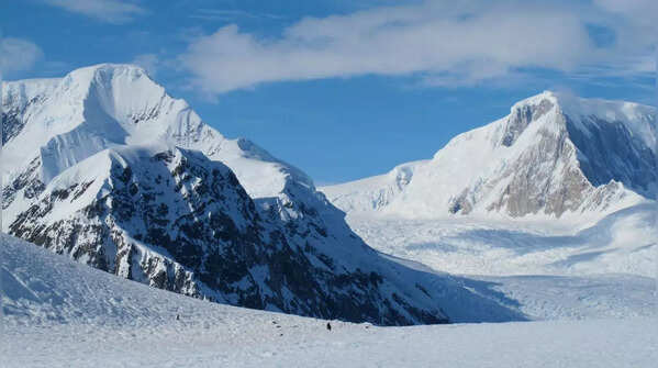 Mercator Ice Piedmont – Antarctica Mainland