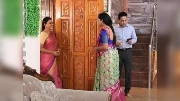 Gopi’s betrayal and Baakiyalakshmi’s stand