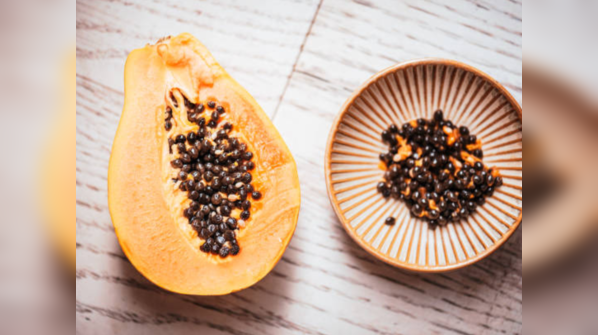 Raw papaya seeds