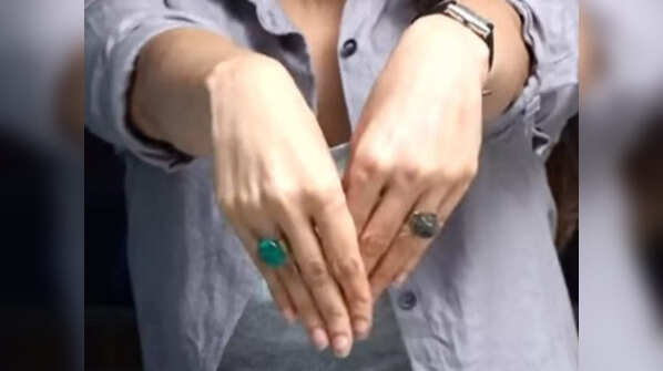 Italian black stone ring