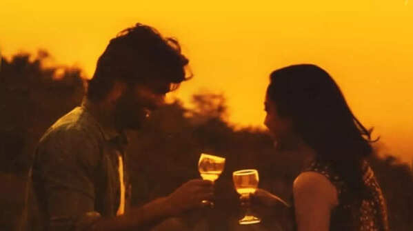 6. Pelli Choopulu