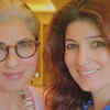 ​2. Dimple Kapadia and Twinkle Khanna