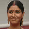 Article image for: New pictures of <i class="tbold">bade achche laggte hain</i>
