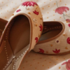 Block-printed juttis