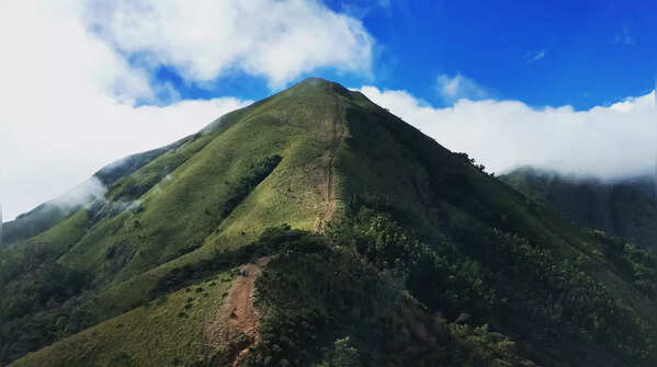 Meesapulimala, Kerala (2,640 meters)