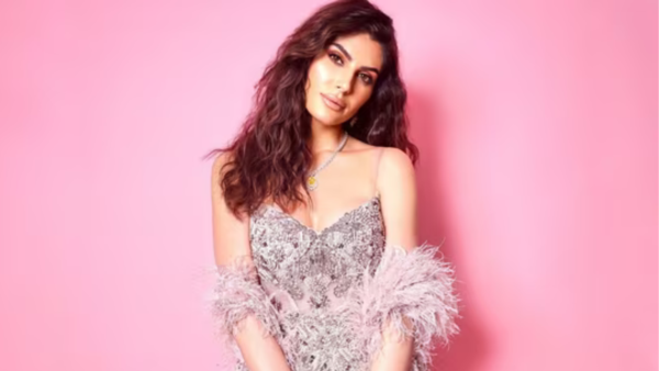 Elnaaz Norouzi Wallpapers