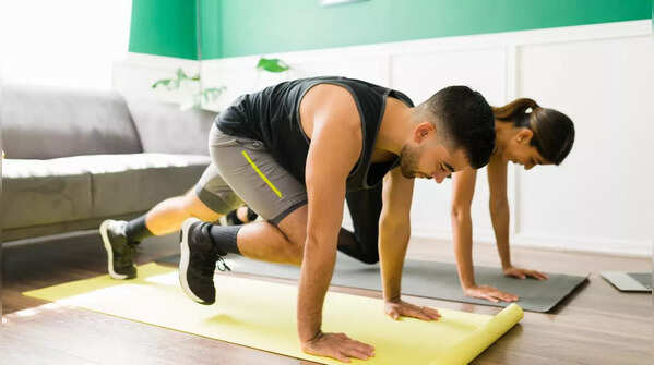 7-minute HIIT circuit (using bodyweight)