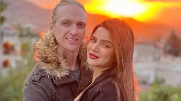 Aashka Goradia and Brent Goble