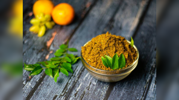 Curry leaf podi