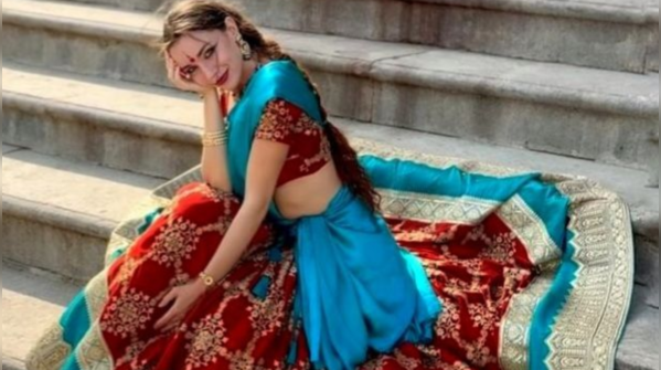 What is a gopi dress?