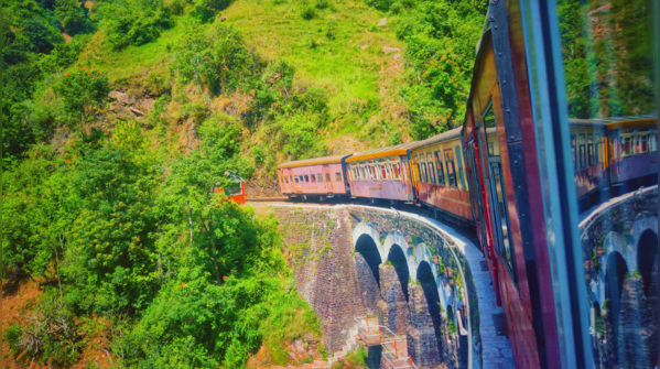Shimla – Jubbarhatti Airport (22 km)