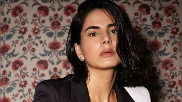Kirti Kulhari – Breaking Stereotypes with Strong Roles