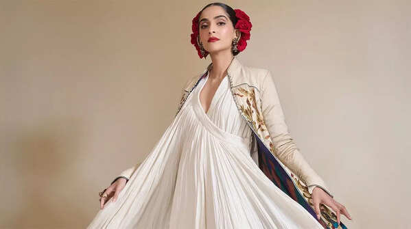 Sonam Kapoor elegance