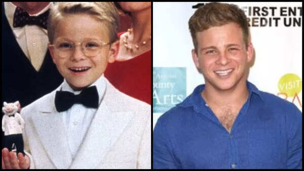 Jonathan Lipnicki Photos