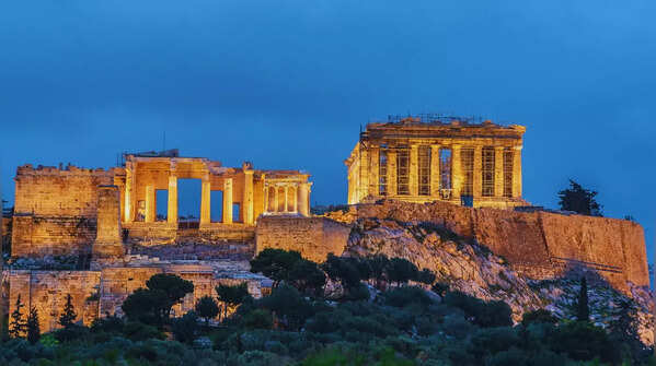 Greece – No high heels at ancient sites
