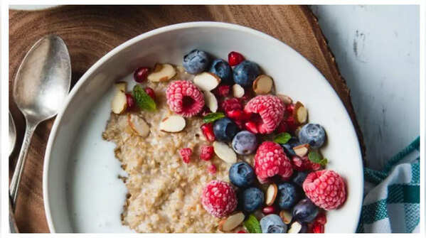 Unsweetened kefir+walnuts+pomegranate seeds