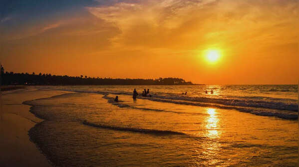 Karnataka–Goa border beaches: 5 unique beaches beyond the usual Goa buzz