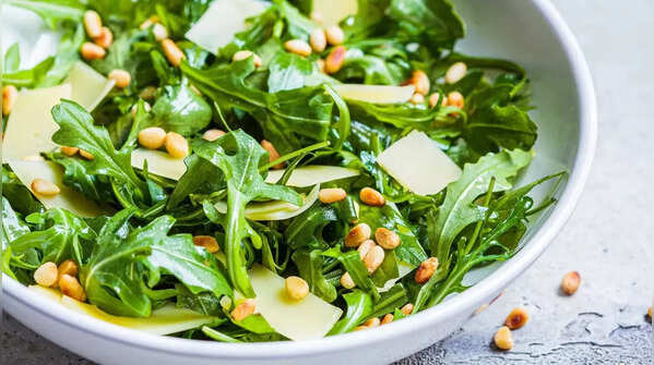 Arugula and leafy greens (low-potassium)