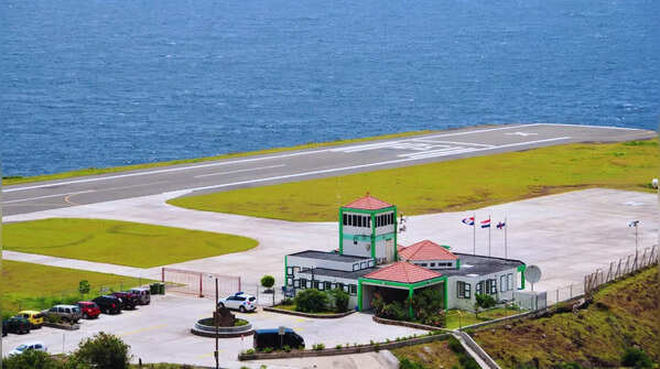 Juancho E Yrausquin Airport, Saba