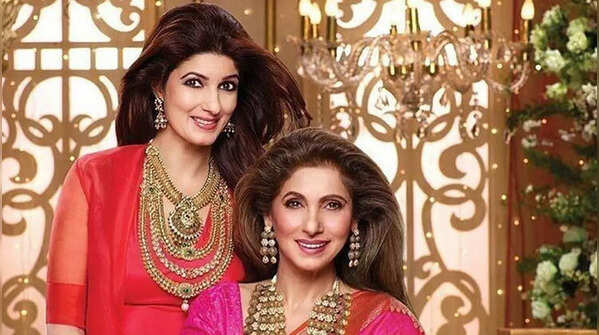 Dimple Kapadia and Twinkle Khanna