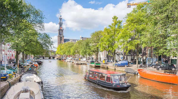 Discover Amsterdam's canals and old town