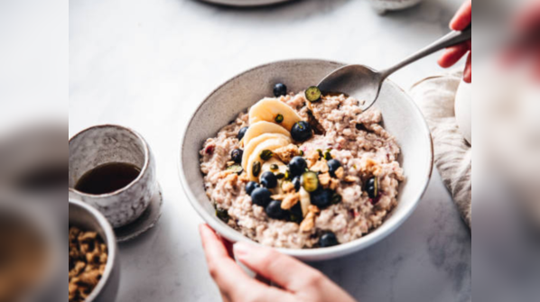 Morning oatmeal with fruit and nuts