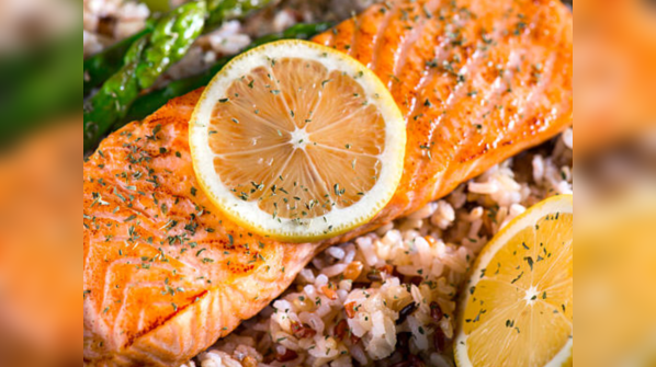 Grilled salmon with brown rice