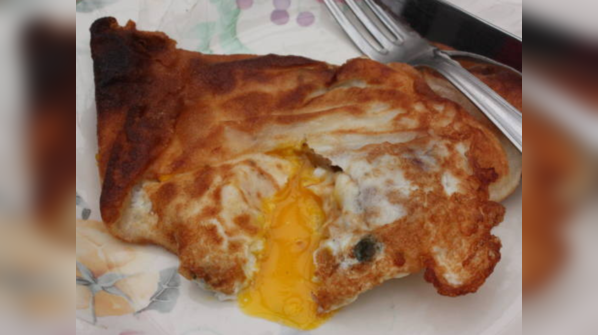 Cheese-stuffed egg pockets