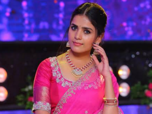 Tanuja Photos