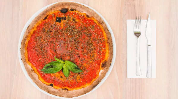 Pizza marinara