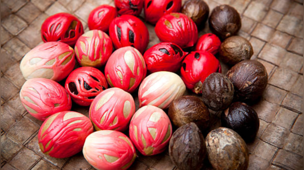 Most of us think of nutmeg only when we see desserts or winter drinks