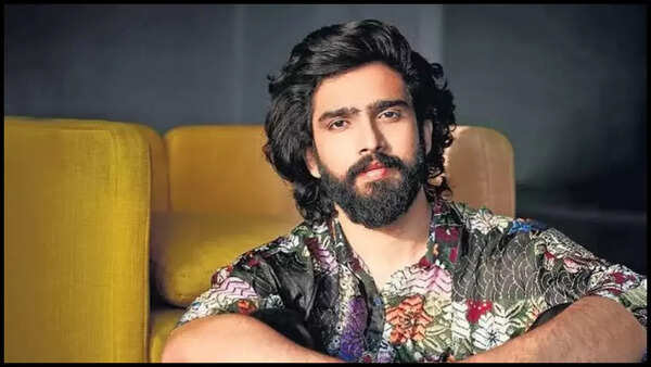 Amaal Mallik Stills