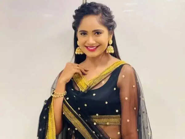 Tejaswini Pictures