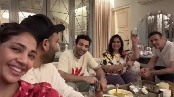 Archana and family ‘officially’ welcome Yogita