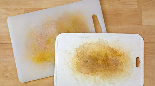 Plastic cutting board