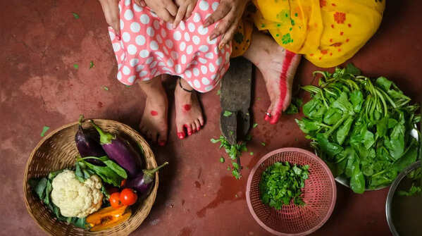 <strong>Why are vegetarians at the higher risk of B12 deficiency?</strong>