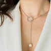 Choose minimalist jewellery