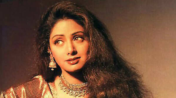 Sridevi in ChaalBaaz (1989)