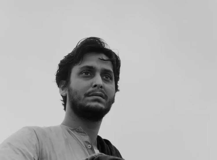 Soumitra Chatterjee in Apur Sangshar Soumitra Chatterjee in Apur Sangshar