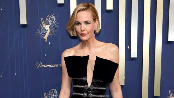 Leslie Bibb Photos
