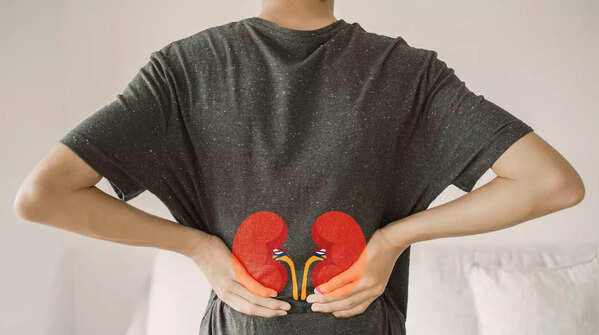 How does gender affect the progress of kidney diseases?