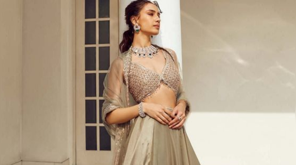 Play with neutrals