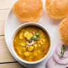 Mathe Wale Aloo and Bedmi Poori