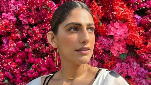 Kubbra Sait Images