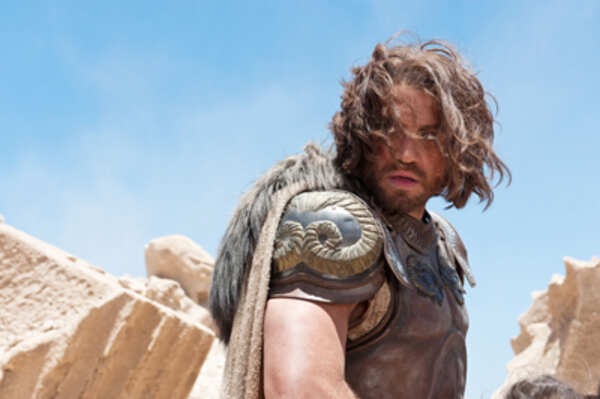 Edgar Ramirez Pictures