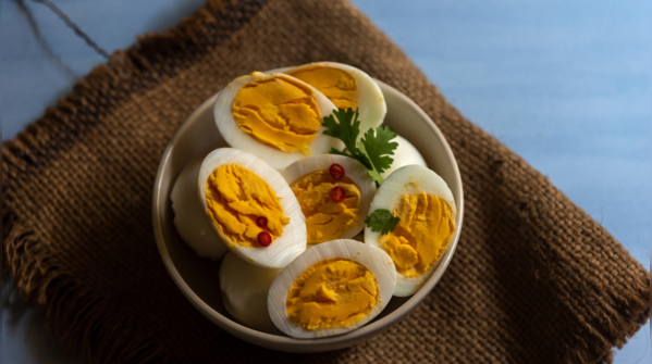 Boiled eggs, dressed up