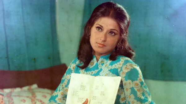Moushumi Chatterjee Images